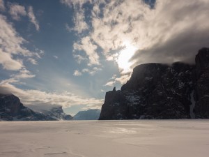 Ross Hewitt Guiding expedition skiing baffin island 24