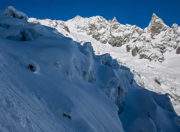 Ross Hewitt Guiding splitboarding 2