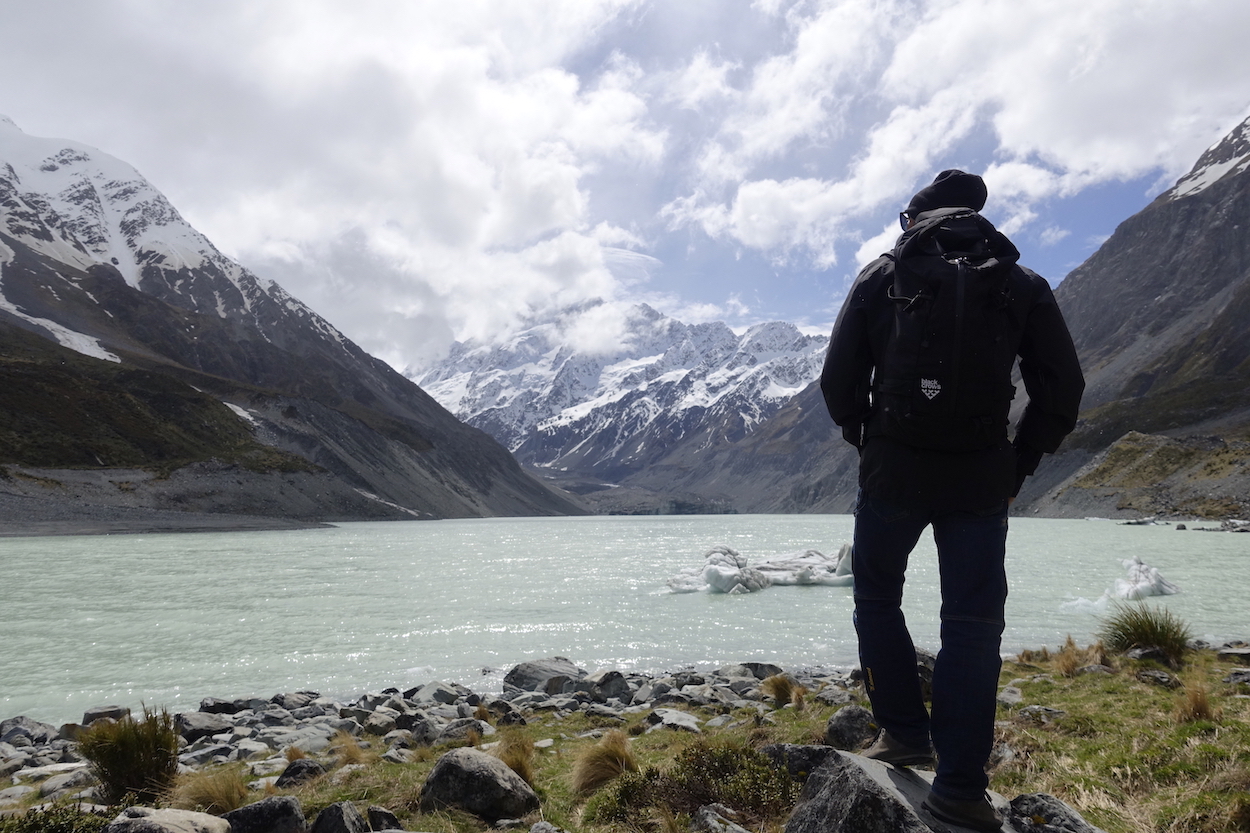 Ross Hewitt at Hooker lake Aoraki / Mount Cook NZ by Dave Searle