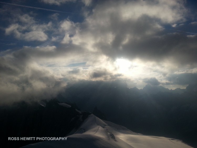 Bonne Etique Ross Hewitt_-20