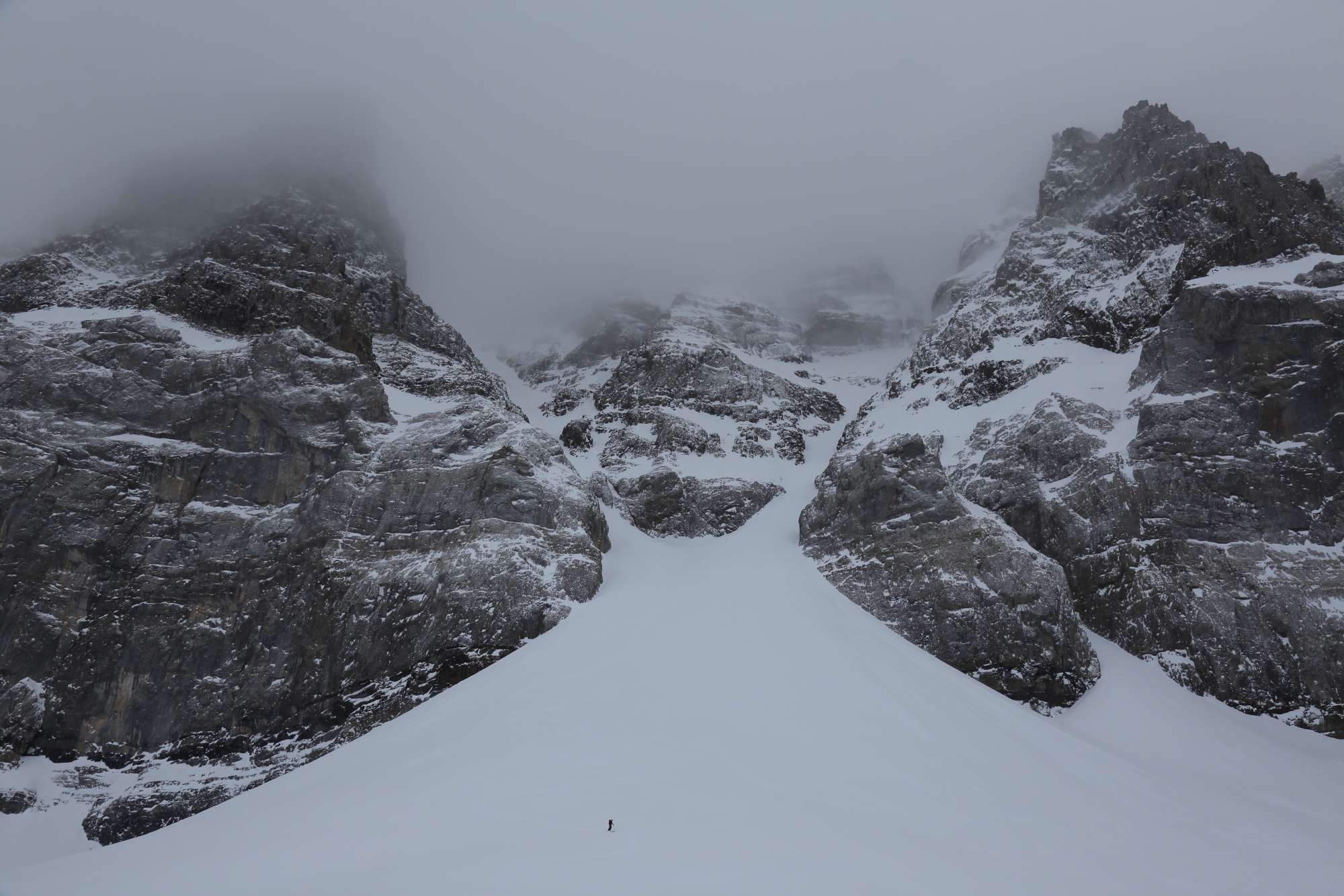 Michelle Blaydon in Dent Jaune Couloir 13