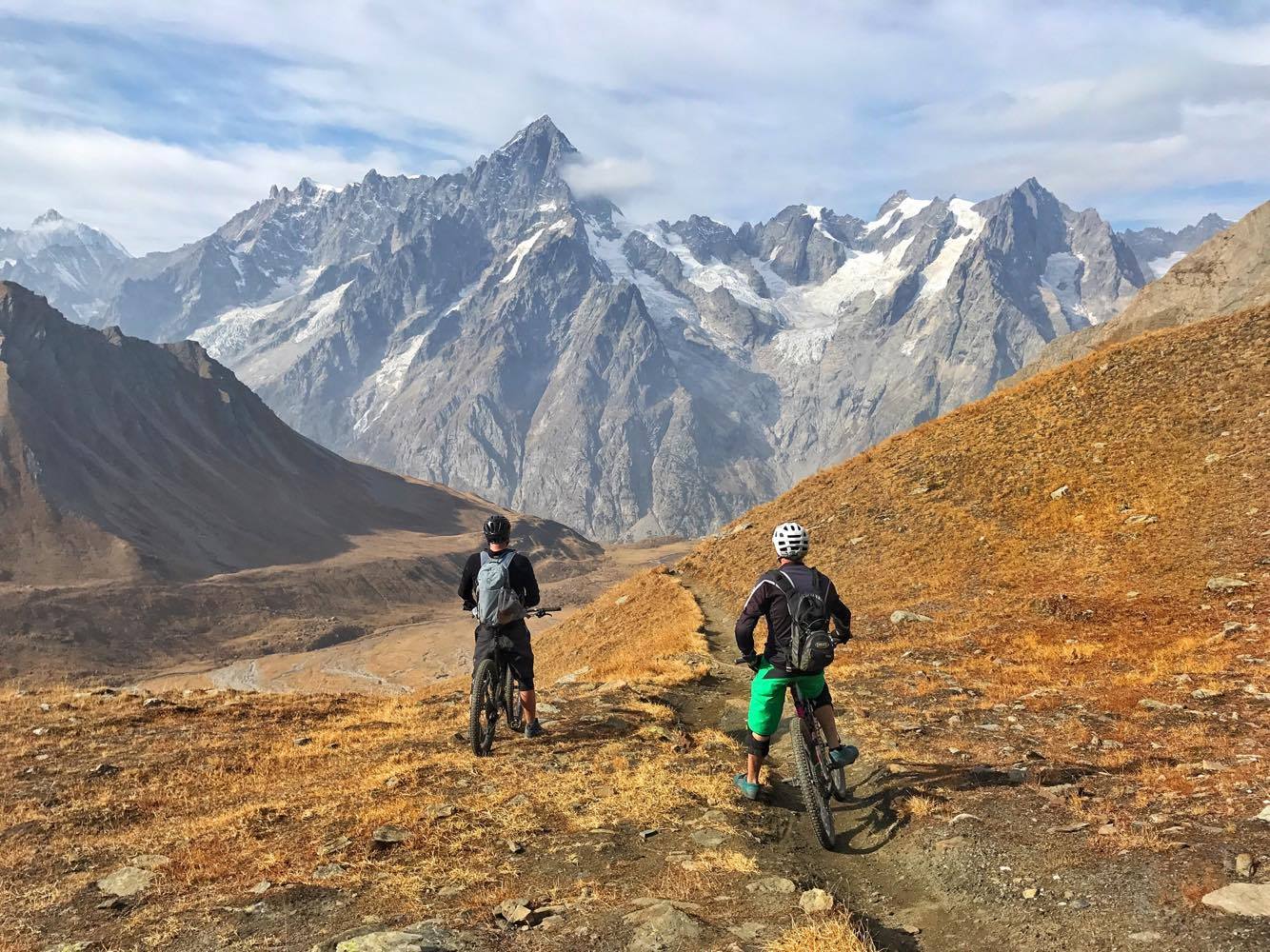 22690359_1818198894875616_773054408_o