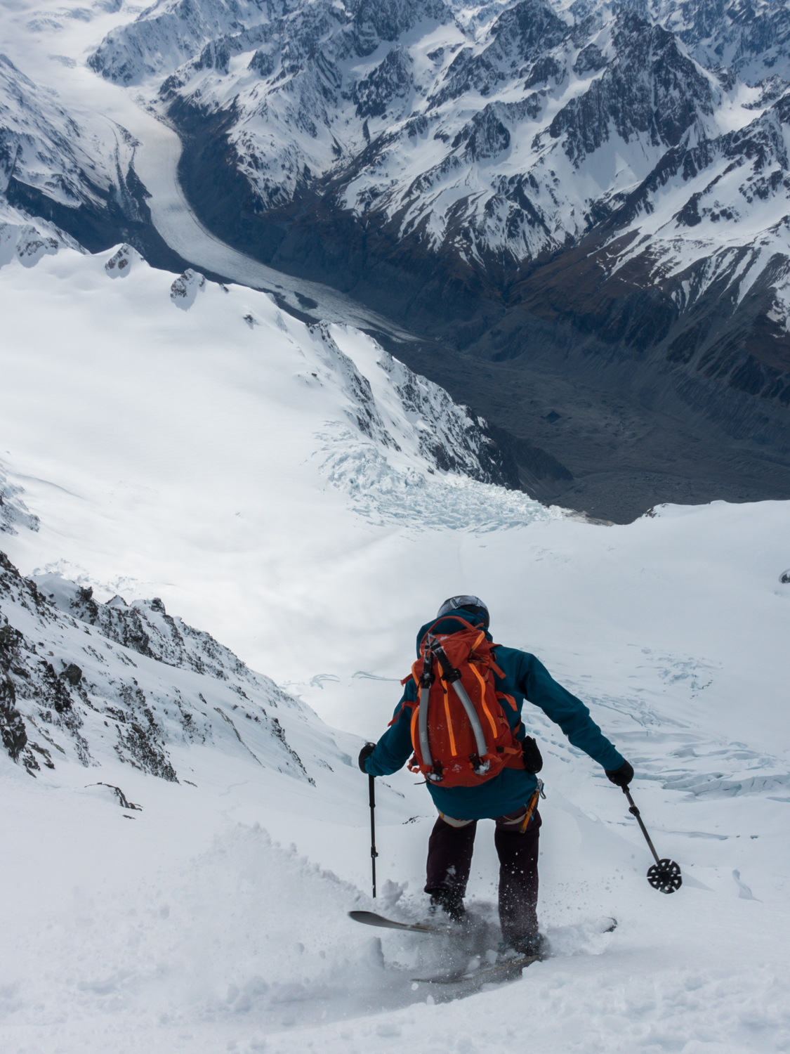 Dave Searle skiing on the East Face of Aoraki / Mt Cook by Ross Hewitt