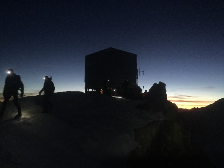 Passing the Vallot shelter en route to Mont Blanc